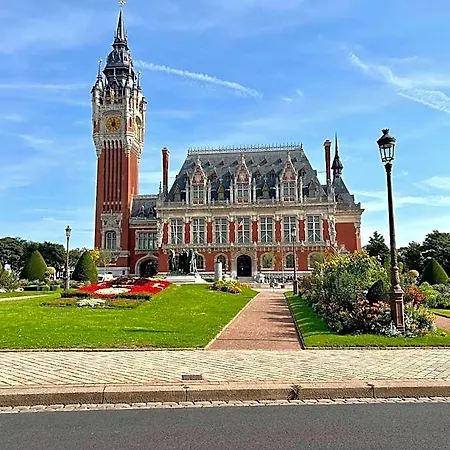 Le Dome Centre 3* Calais