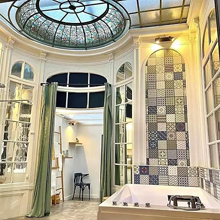 Le Dome Centre Otel 3*